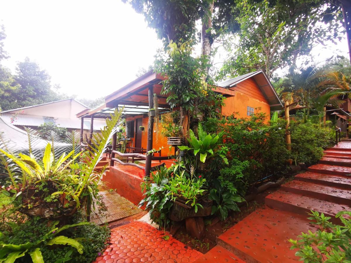 บ้านดินโฮมสเตย์ ปางอุ๋ง Ban Huai Makhuea Som Экстерьер фото