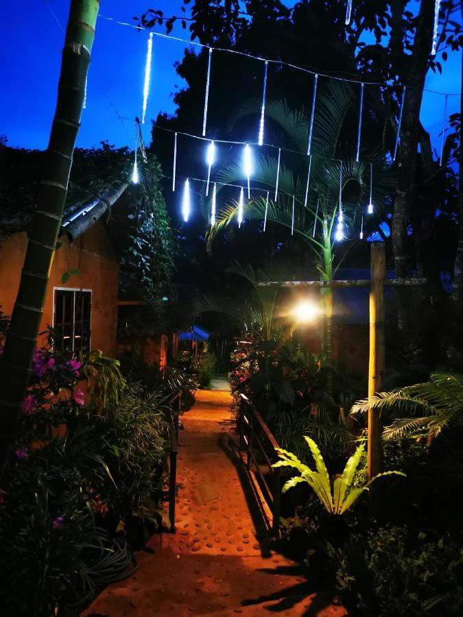 บ้านดินโฮมสเตย์ ปางอุ๋ง Ban Huai Makhuea Som Экстерьер фото
