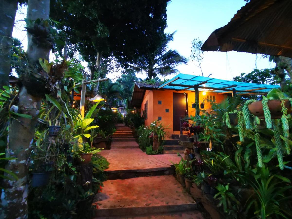 บ้านดินโฮมสเตย์ ปางอุ๋ง Ban Huai Makhuea Som Экстерьер фото