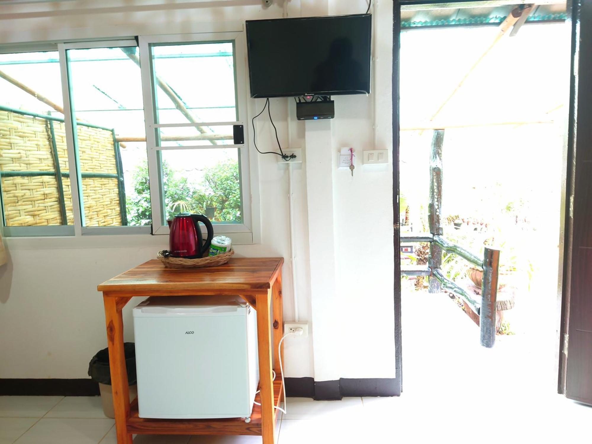 บ้านดินโฮมสเตย์ ปางอุ๋ง Ban Huai Makhuea Som Экстерьер фото